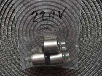 3 st 220V Glödlampor glimlampa