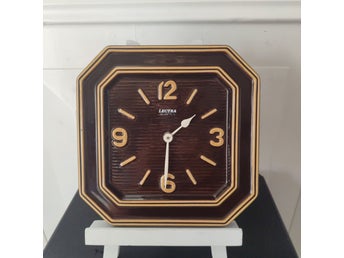Retro Vintage Väggklocka Lectra Quartz I Brun Keramik