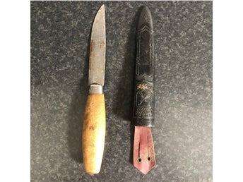 Vintage Morakniv, klassisk brukskniv med trähandtag, svensk kniv