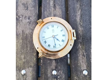 Pilot Marine Quartz fungerande Skeppsur väggklocka i mässing