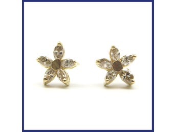Örhängen, 18K guld, studs, naturliga, markisslipade diamanter (0,7ctv)