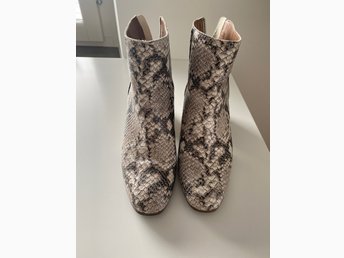 ᐈ Köp & sälj Damskor begagnat & oanvänt på Tradera ᐈ Köp & sälj Damskor begagnat & oanvänt på Tradera