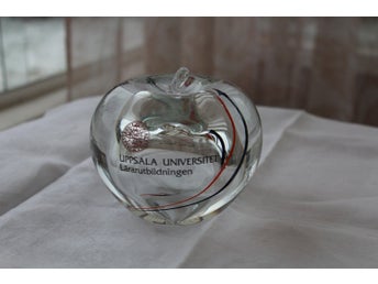 Skulptur glasäpple Rauk