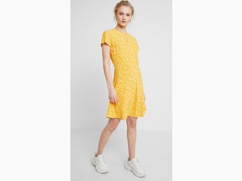 VILA Clothes, Klänning, Strl: S, SvartVit (359832253) ᐈ VILA Clothes, Klänning, Strl: S, SvartVit (359832253) ᐈ
