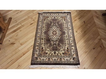 Pakistan 2-ply matta – Äkta klassisk handknuten matta 77 × 126 cm
