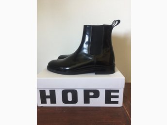 hope chelsea boots