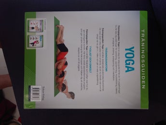 Träningsguiden Yoga av Betsy Kase, 2013