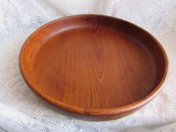 Rund bricka med kant Rund bricka med kant