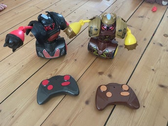 Robobots med fjärrkontroller
