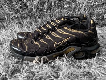 nike tn 38.5