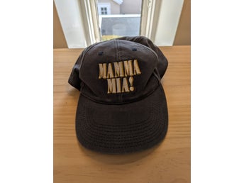 Mamma Mia keps - Prince Edward Theatre London