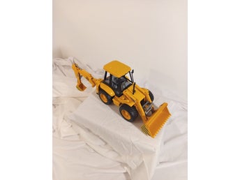 # Bruder JCB 4CX rendegraver gravemaskine med frontskovl