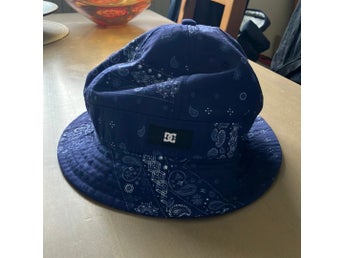 DC mörkblå fiskarhatt barn/junior