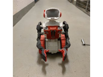 Robotleksak med gripklor