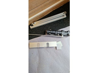 Dorma Kaba Dörrpump TS93, Hus, Huvuddörr, Karm, Verkstad, Byggnation