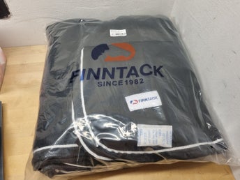 Finntack Pro svettäcke med hals hästtäcke svart strl 145 (art 24636)