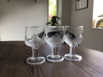 Arcoroc Aspen lövet 3 st vinglas 70-talet retro