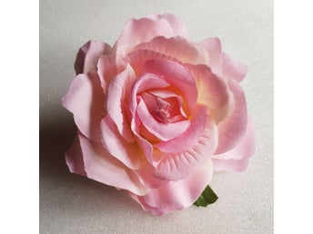 Hårblomma rosa ros Ca 10 cm Rockabilly Pinup