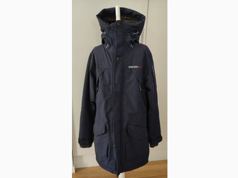 Didriksons blå parka stl 36. Didriksons blå parka stl 36.