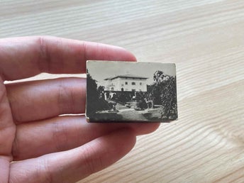 Solliden Öland antik mini tändsticksask i trä - foto - Rare