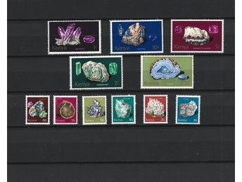 KENYA - 1977 MINERALS Definitive Incomplete Sets - MNH