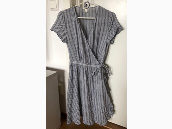 Randig omlottklänning, klänning, H&M HM, stl. 36 (398567860 Randig omlottklänning, klänning, H&M HM, stl. 36 (398567860
