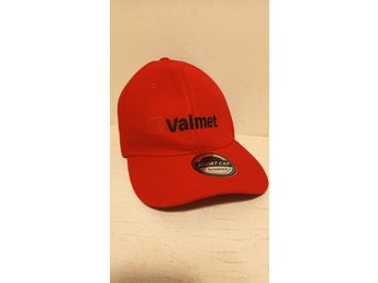 Valmet röd keps