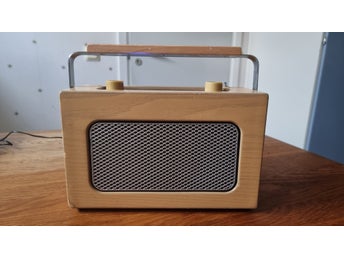 Nostalgia FM-radio med Bluetooth
