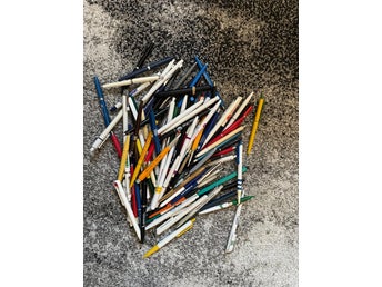 100 Vintage Danish Advertising Pens – Promotional Ballpoint Pen Collection