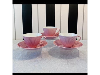 Rörstrand ”Rosmarin” 3 st kaffekoppar med fat.