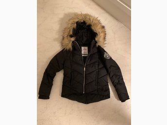 Jättefin svart SVEA vinter Jacka strl 140 Jättefin svart SVEA vinter Jacka strl 140