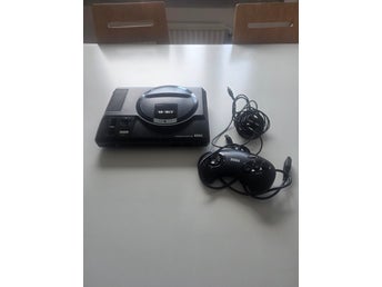 Sega Mega Drive 2 (Konsol, handkontroll & RF-kabel)