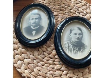 Antika ovala ramar