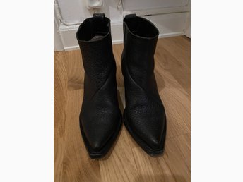 acne studios donna boots