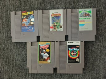NES Bundle - Castlevania, Tiny Toon, Star Force, Rad Racer. Fighting Golf