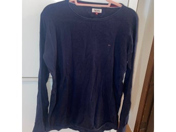 Tommy Hilfiger blå tröja, storlek M