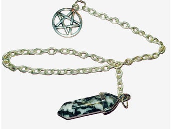Pendel kristall spets snöobsidian med pentagram i tibetansilver