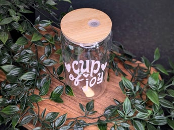 Cup of Joy - Glas med bambulock och sugrör
