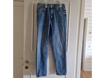 Gina Tricot Perfect Jeans blå jeans, storlek 36