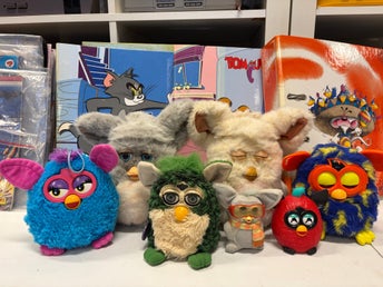 Furby-samling - 7 st - Furbys och Furby-bamser säljs tillsammans.