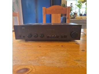 NAD 3020 Stereo Amplifier
