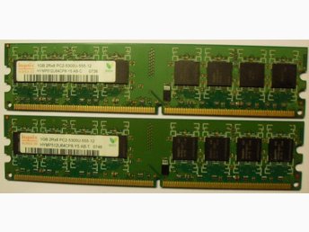 2 GB(2 x1 GB) Hynix DDR2-PC5300/667.PC/MAC minnen.100 % lika