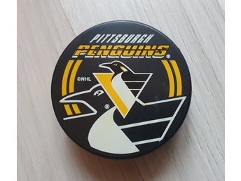 Ishockey Puck NHL Pittsburgh Penguins, tillverkad i Slovakien