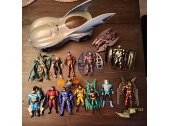 Batman-figurer och Batmobil 90-tal