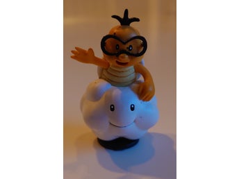 Lakitu på moln figur från Super Mario