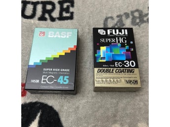 2 st VHS-C kassetter: BASF EC-45 och Fuji EC-30