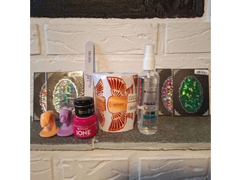 Nagelprodukter: Silcare Base One UV Gel, Lila Rossa nagelfil, Nailo Cleaner