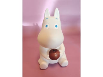 Mumi spargris med äpple