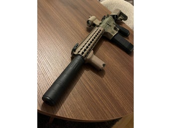 Titan QD-Suppressor med flamdämpare för airsoft