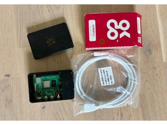 Raspberry Pi 4 8GB - med tillbehör